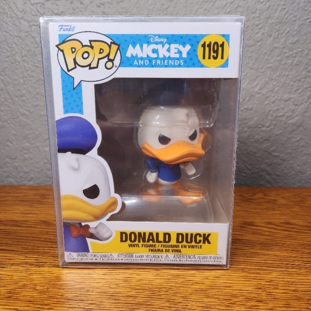 Funko POP! Donald Duck Vinyl Figure - White & Blue